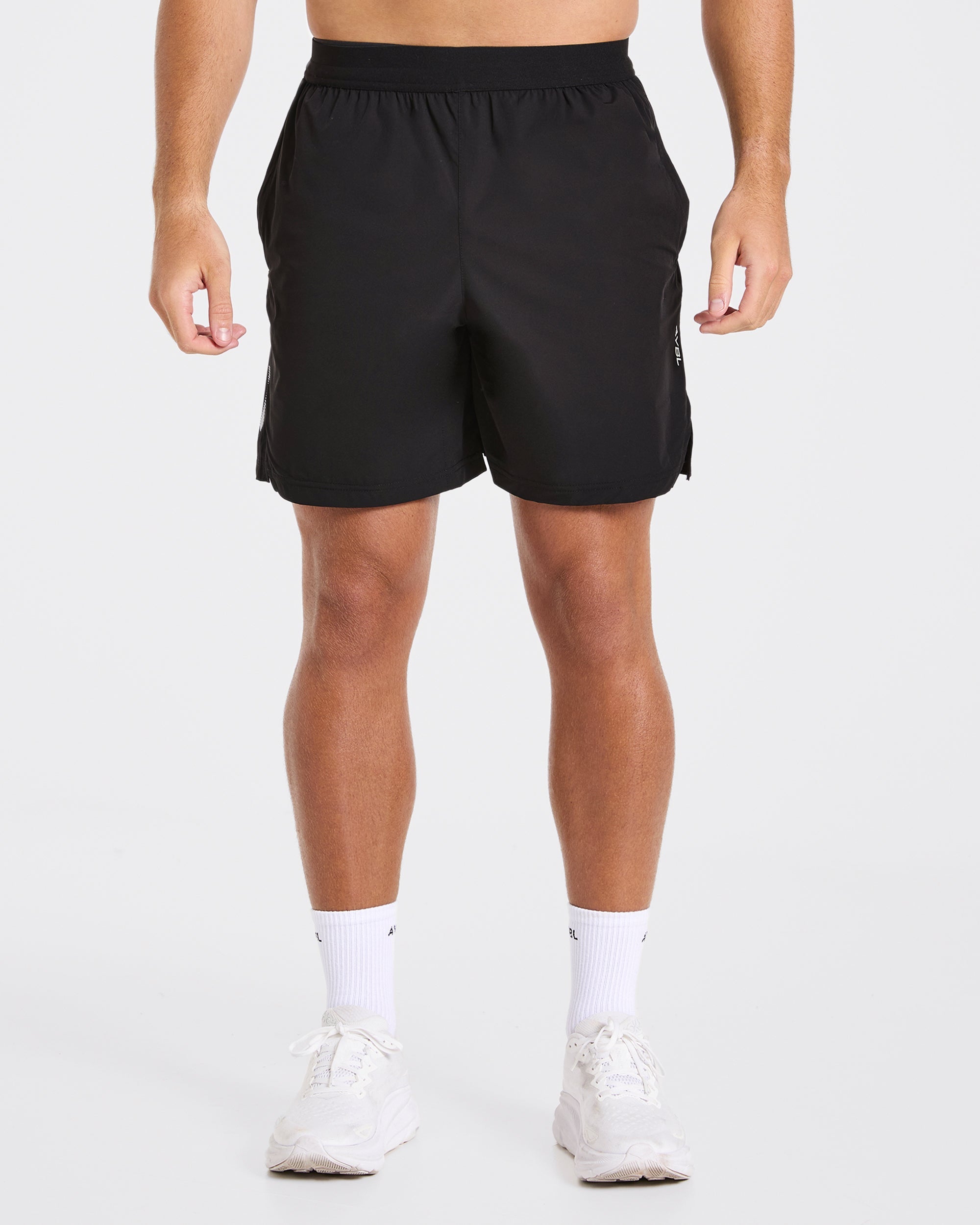 Motion Shorts - Black