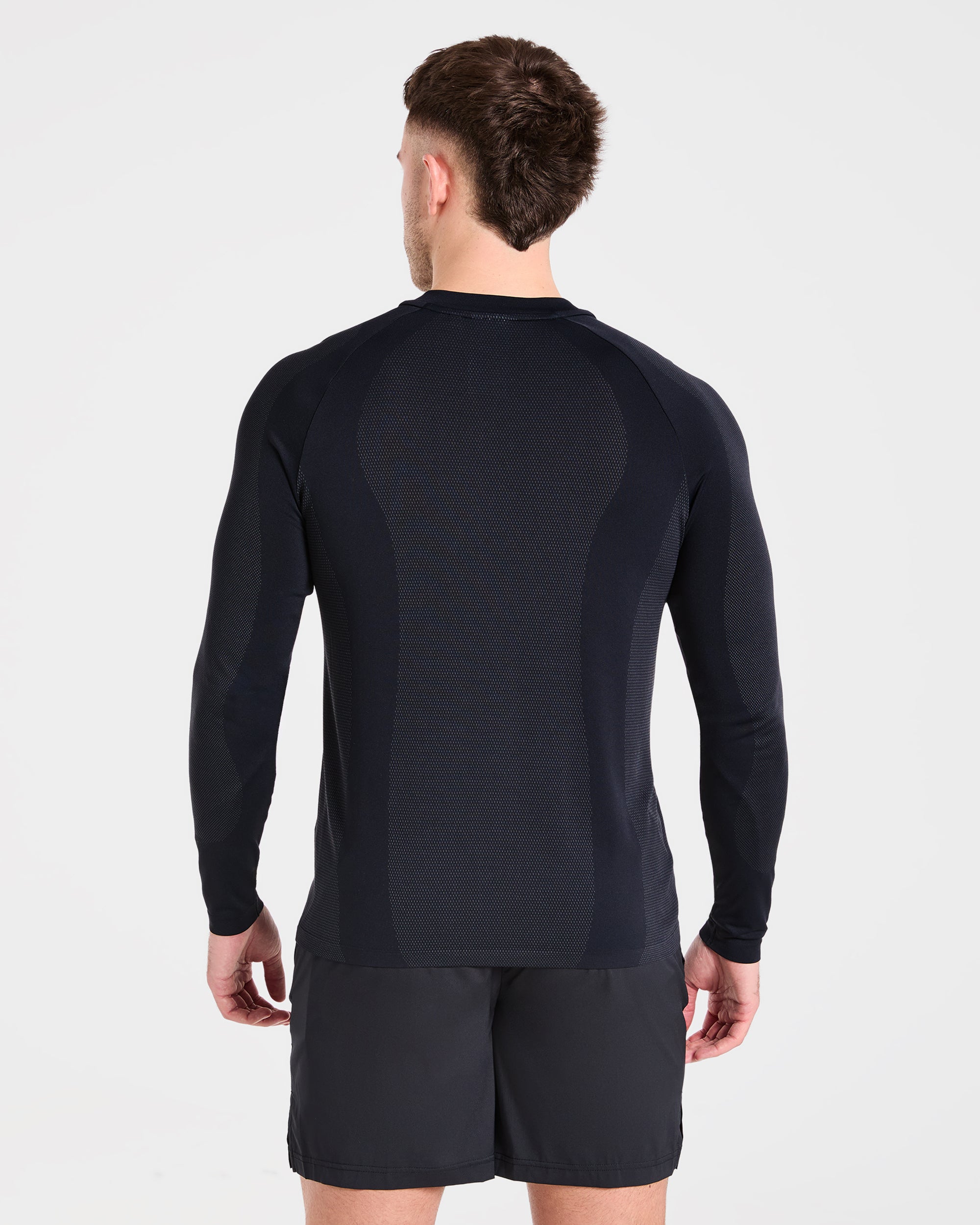 Attain Seamless Long Sleeve T Shirt - Black