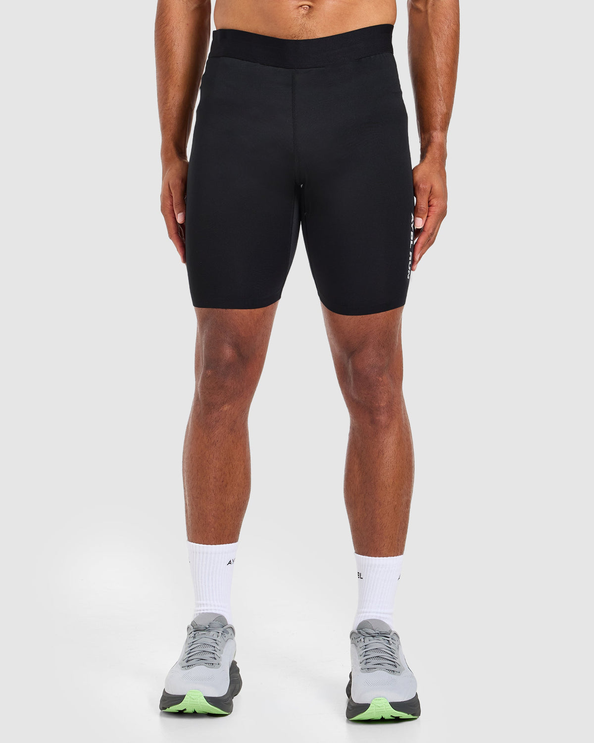 Run Tight Shorts - Black