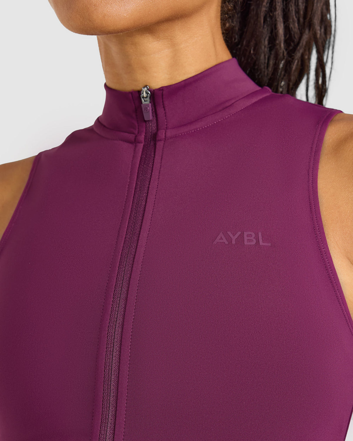 Run Sleeveless Zip Up Jacket - Plum