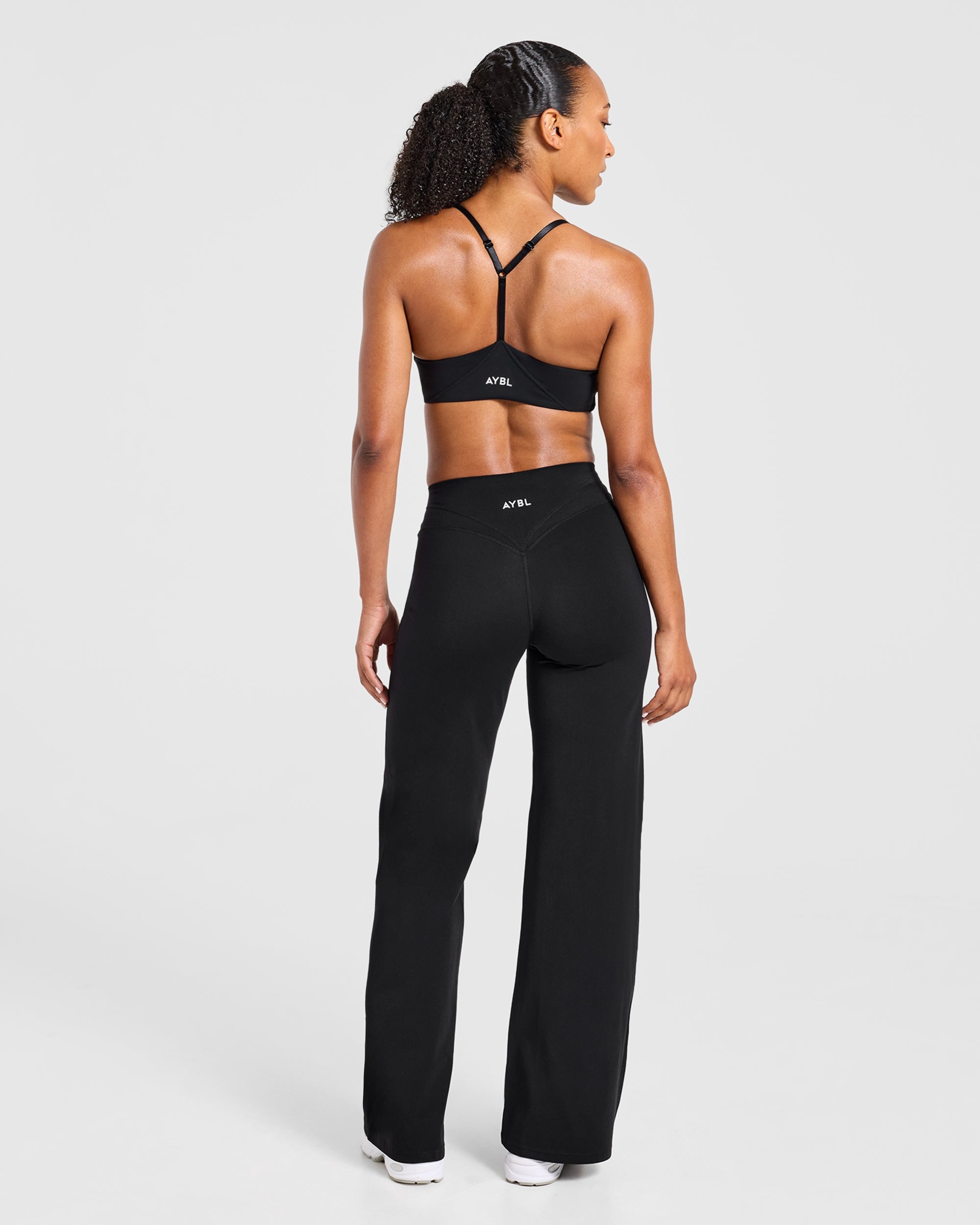 Engage Sports Bra - Black