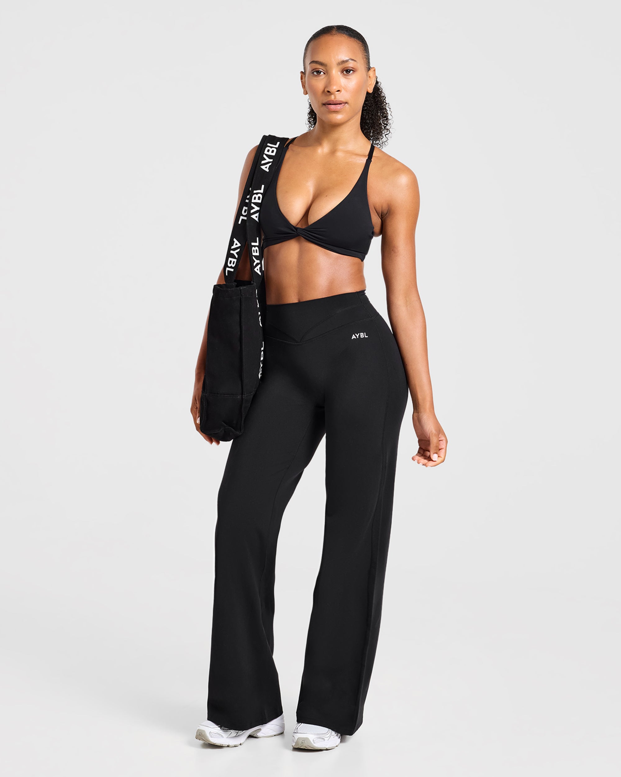 Engage Straight Leg Leggings - Black