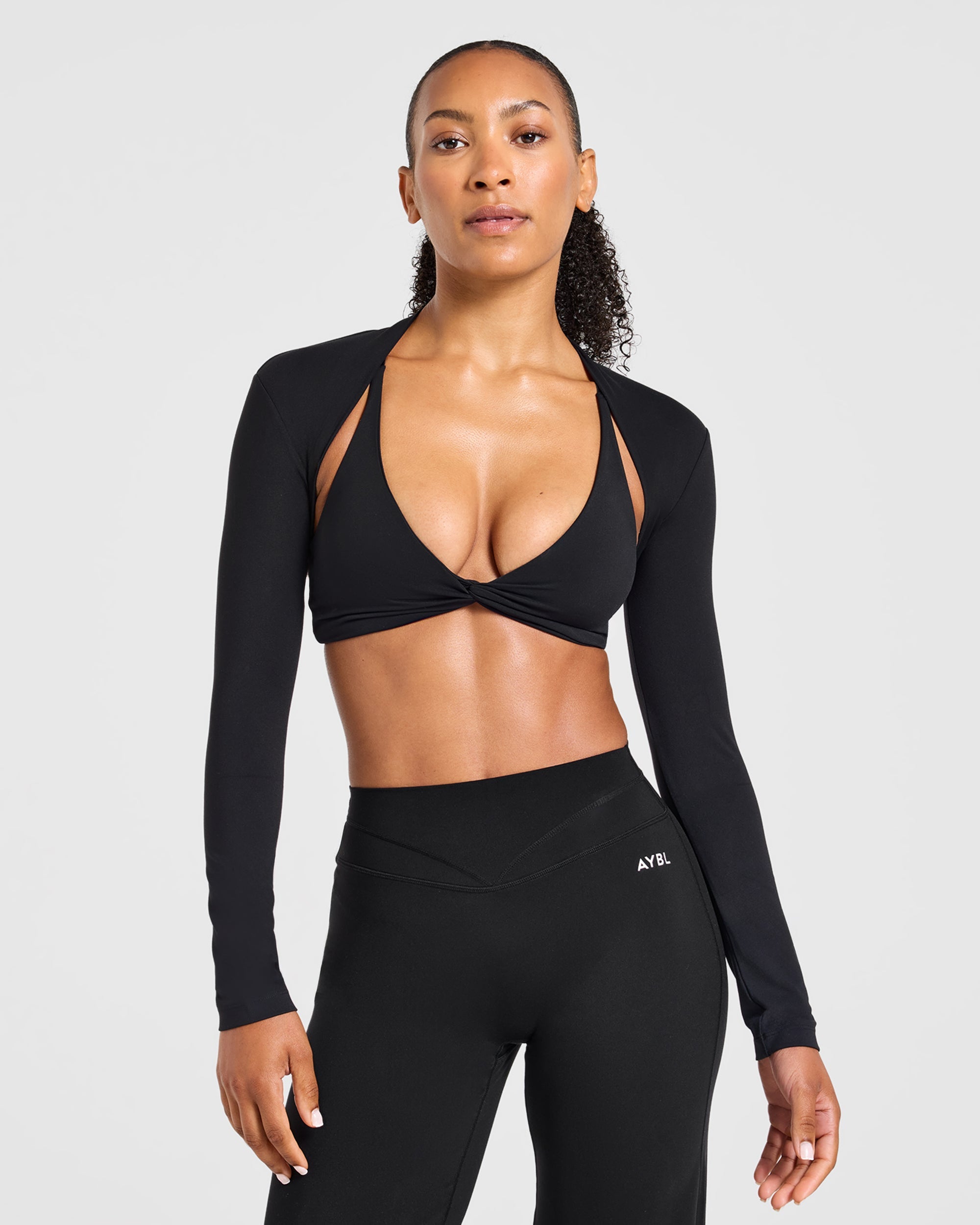 Engage Shrug - Black