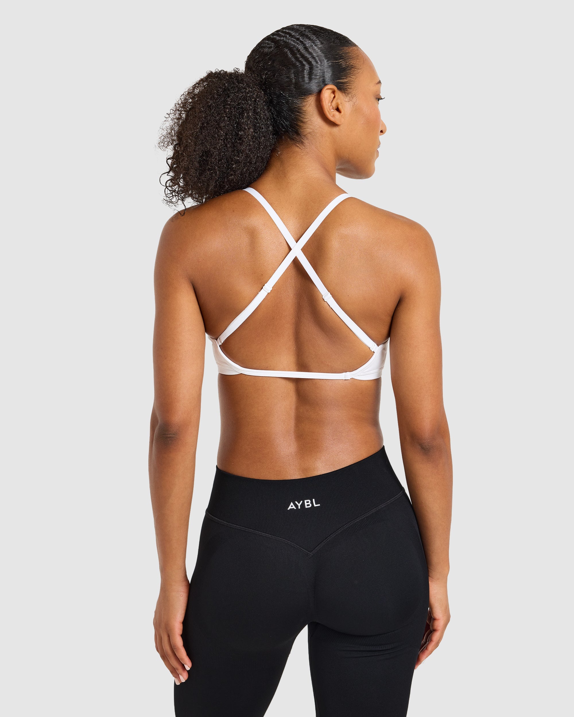 Adapt Seamless Strappy Sports Bra - White