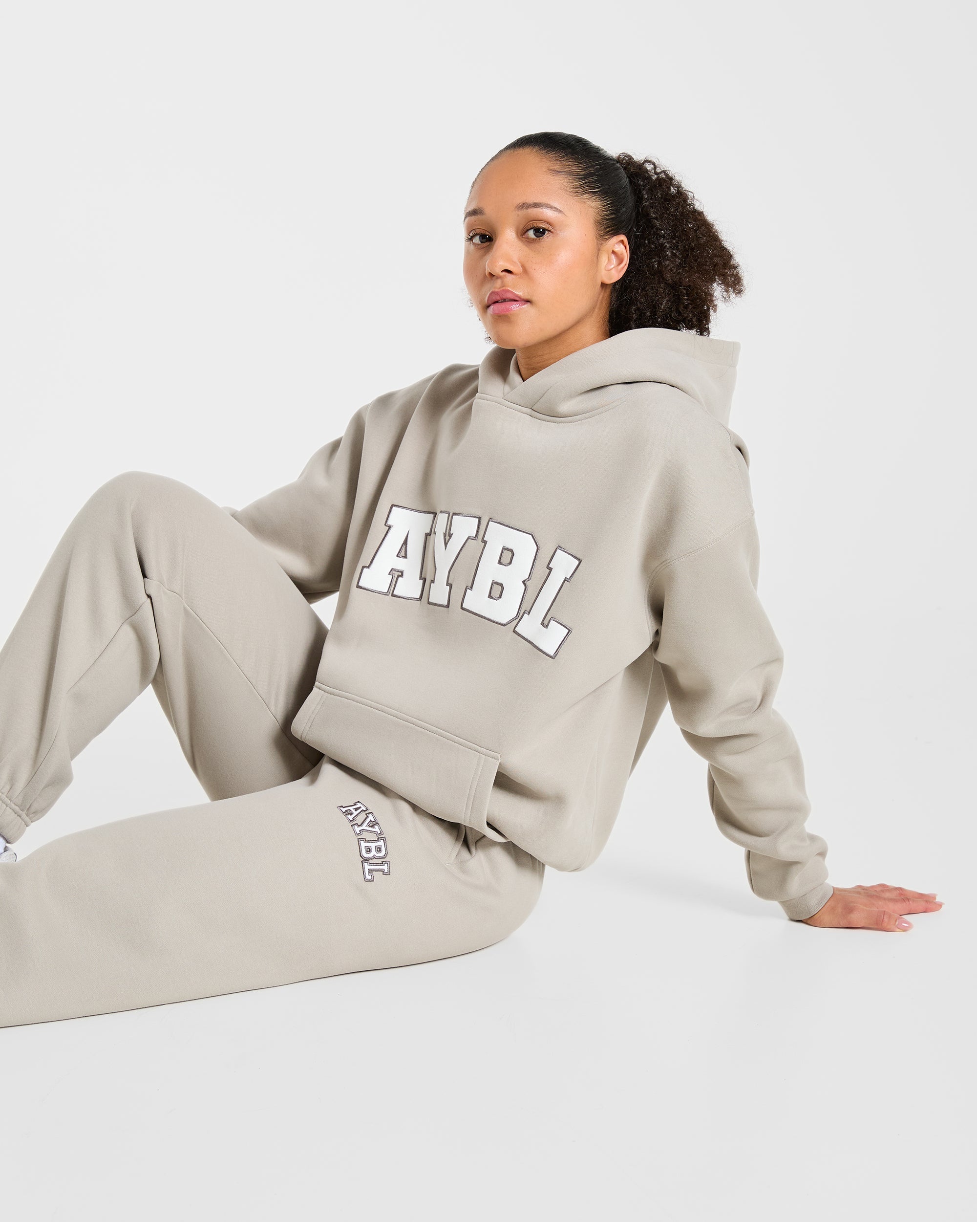 Varsity 2.0 Oversized Joggers - Taupe