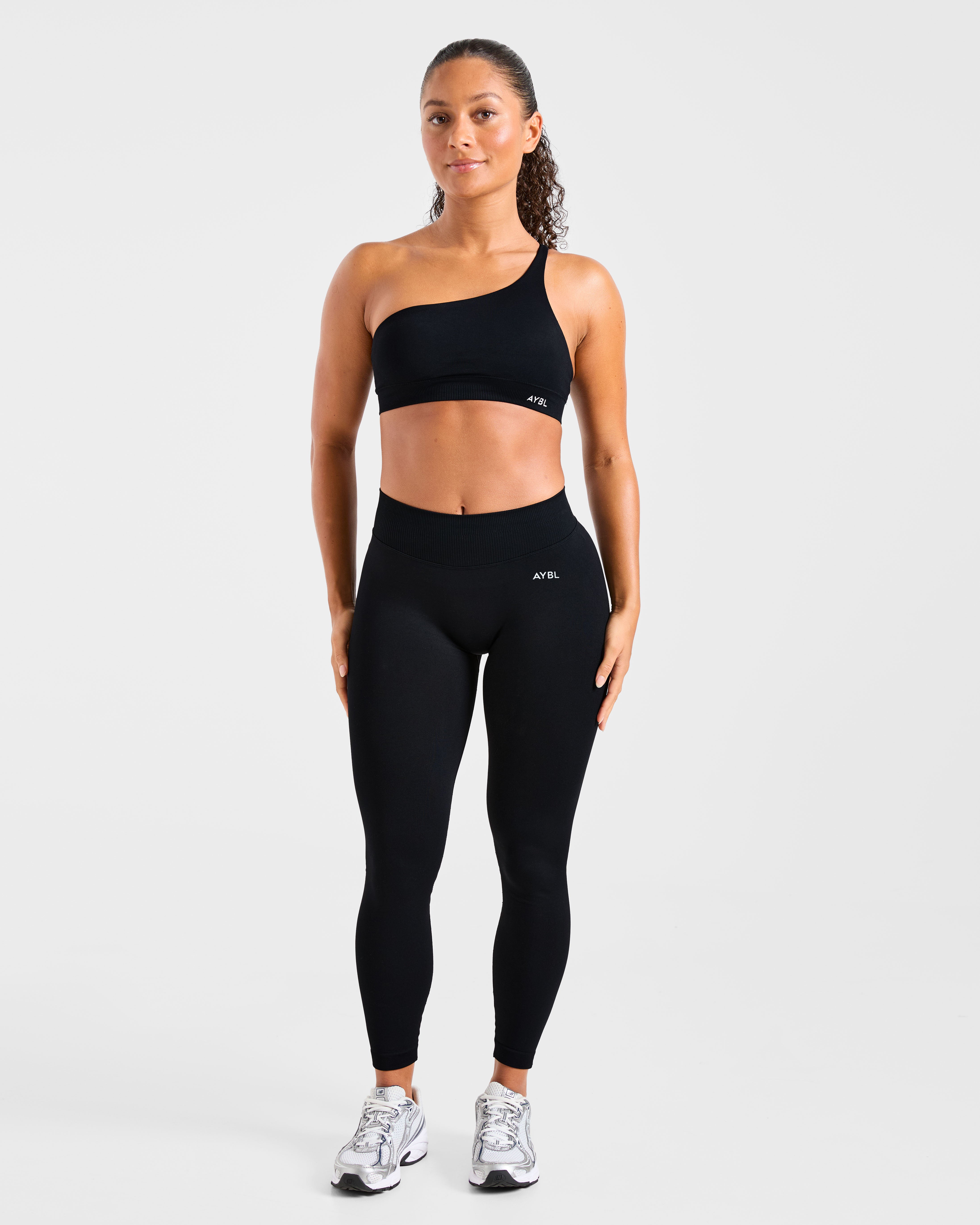 Enhance Seamless One Shoulder Sports Bra - Black