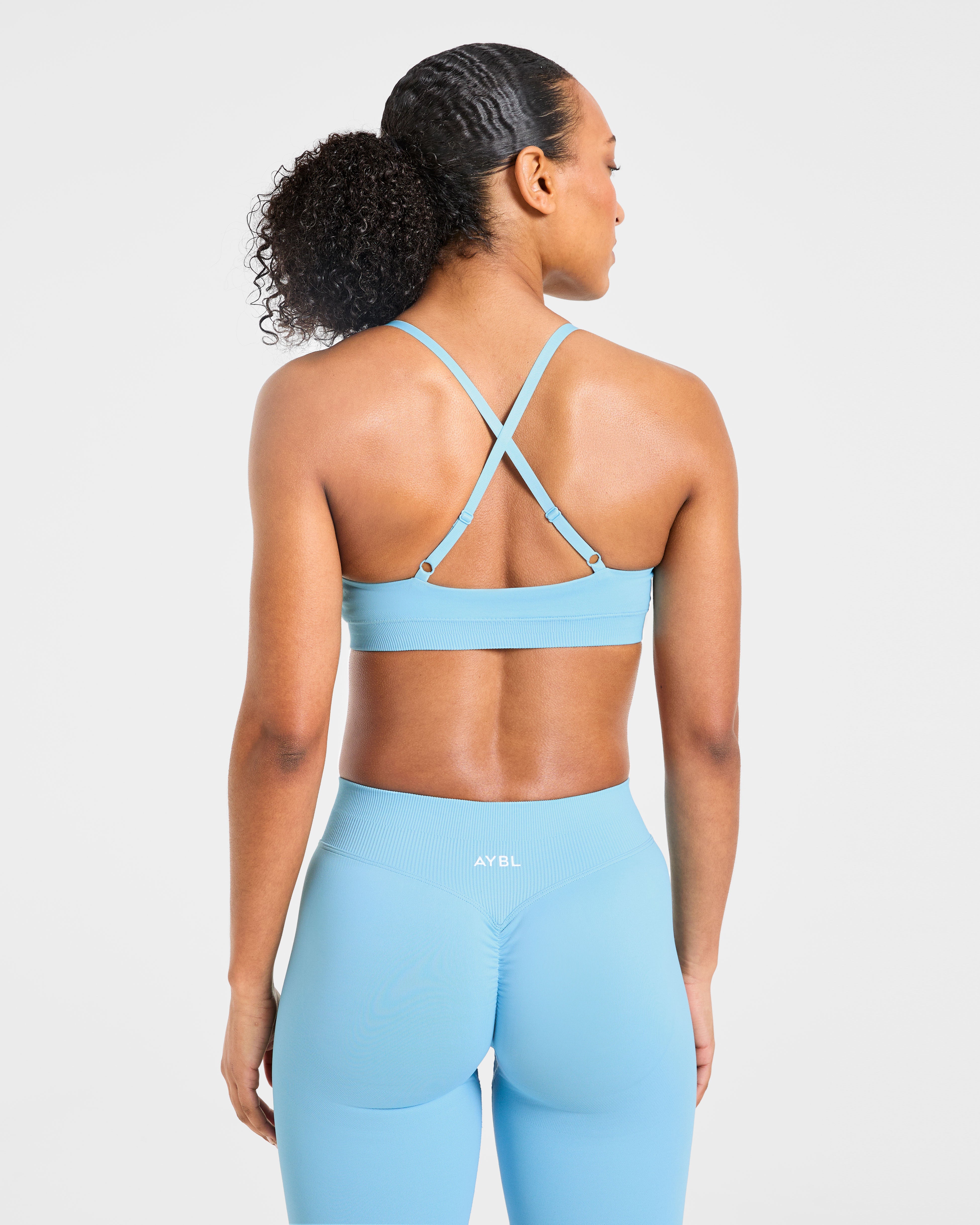 Enhance Seamless Sports Bra - Powder Blue