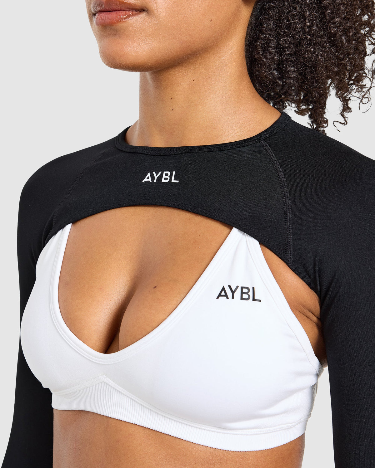 Adapt Seamless Shrug - Black