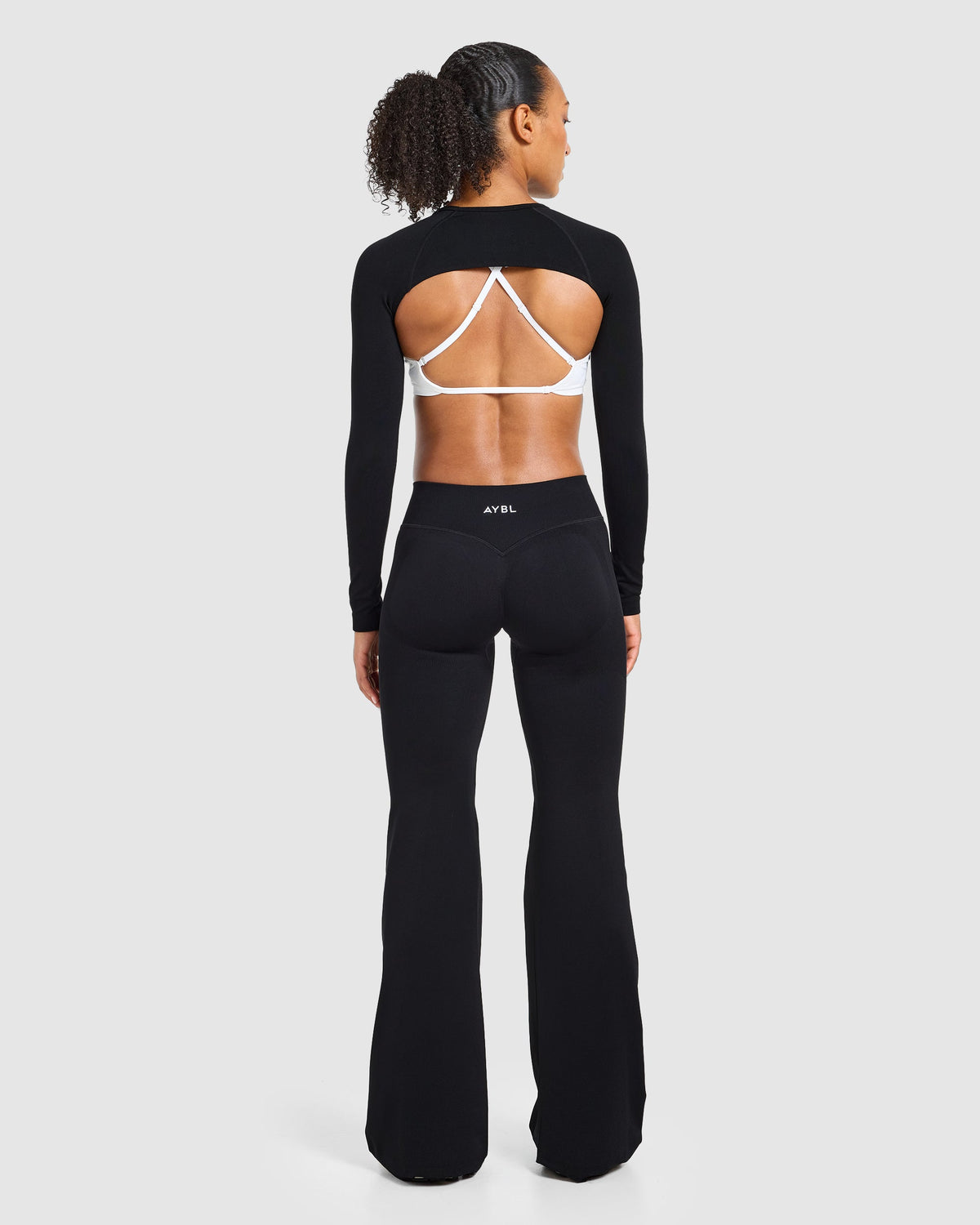 Adapt Seamless Shrug - Black