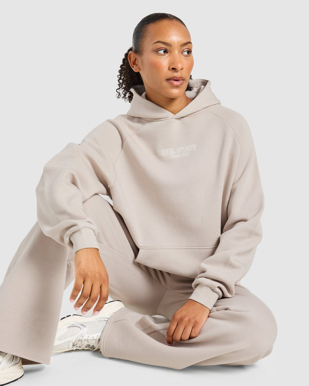 Sports Collective Oversized Hoodie - Hazelnut