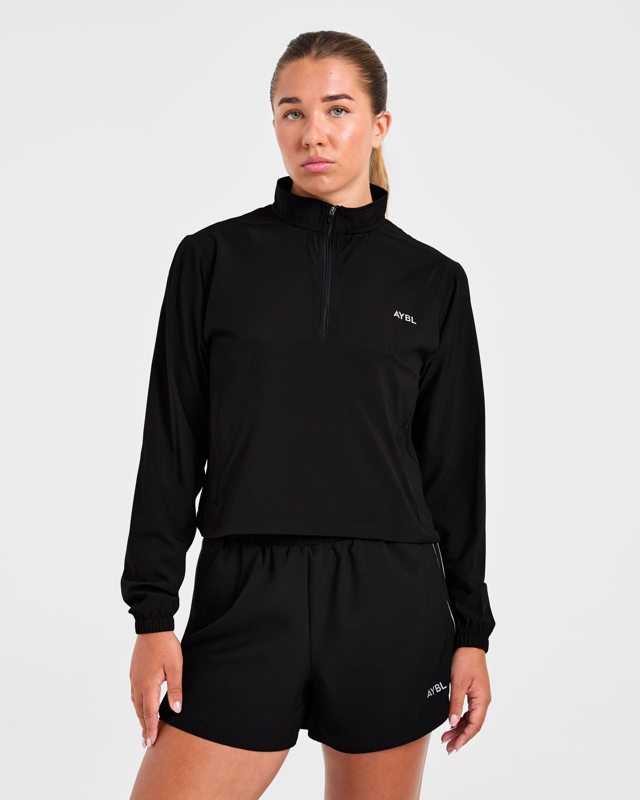 Run 1/2 Zip Jacket - Black