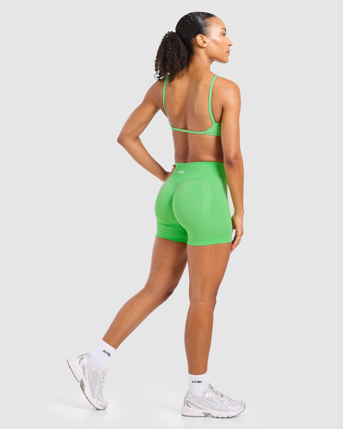 Adapt Seamless Strappy Sports Bra - Bright Green