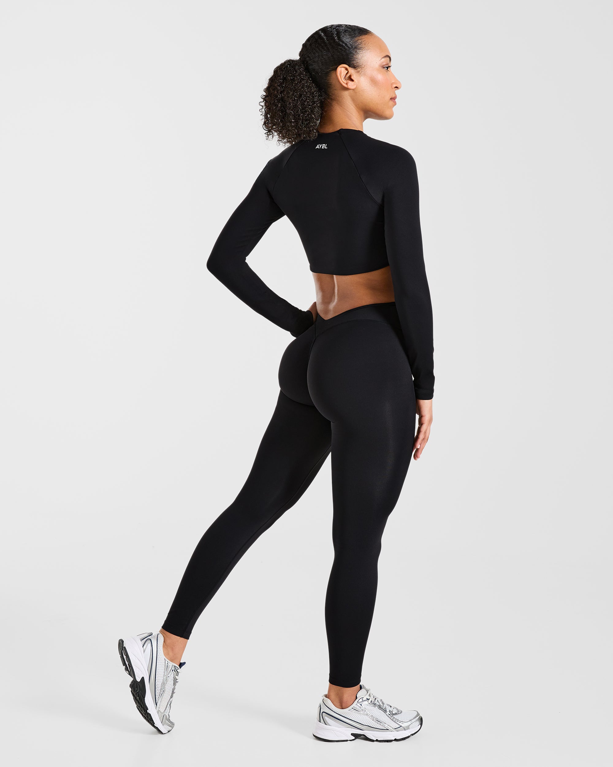 Physique Long Sleeve Crop Top - Black