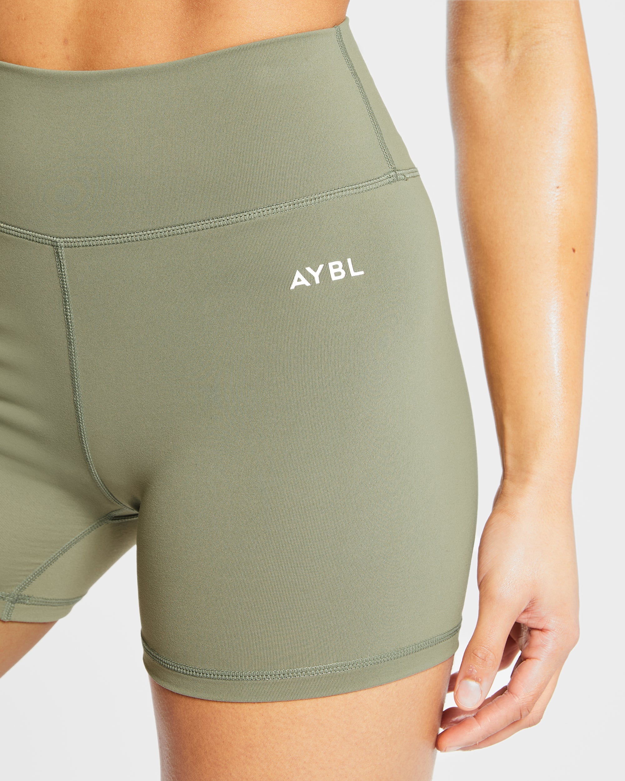 Core Shorts - Olive